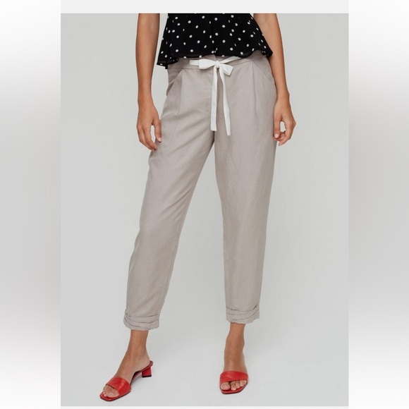 Aritzia Wilfred Allant Pant Tailored Cropped Trouser Light Gray, Size 2, 76480 - Picture 3 of 9